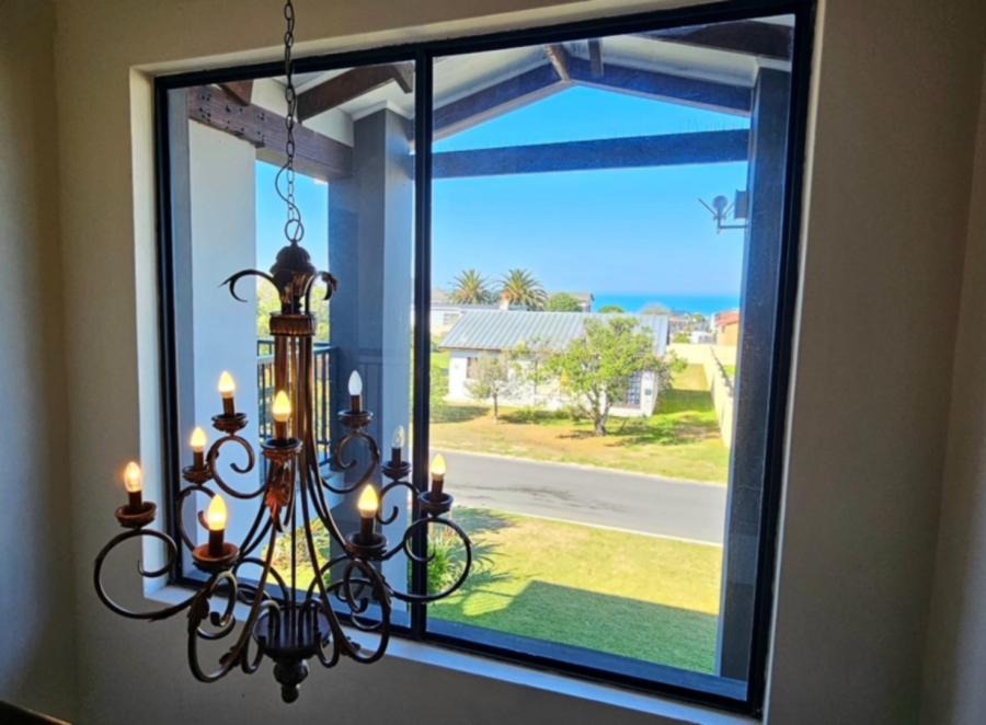 6 Bedroom Property for Sale in Franskraal Western Cape